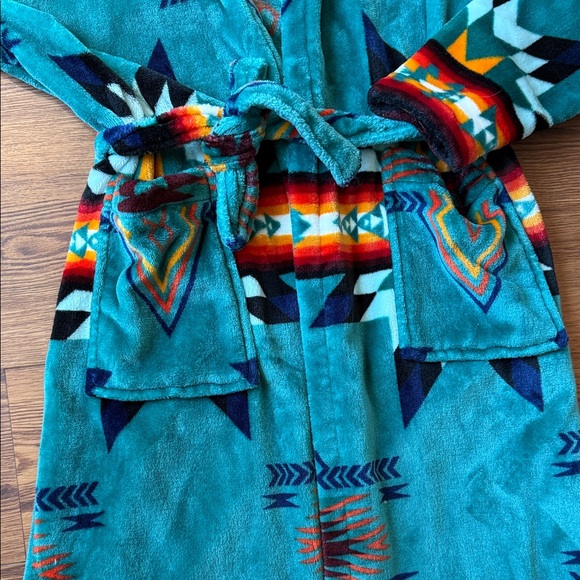 Geometric Patterned Teal Robe - Picture 2 of 2